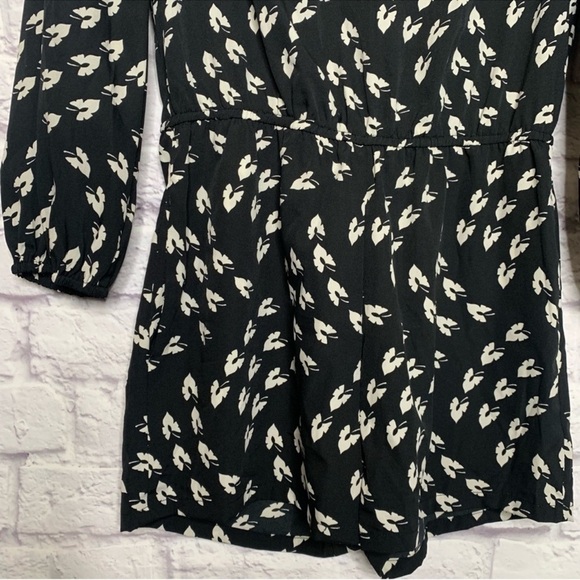 Ranna Gill Madine Printed Long Sleeve Romper - Picture 6 of 11